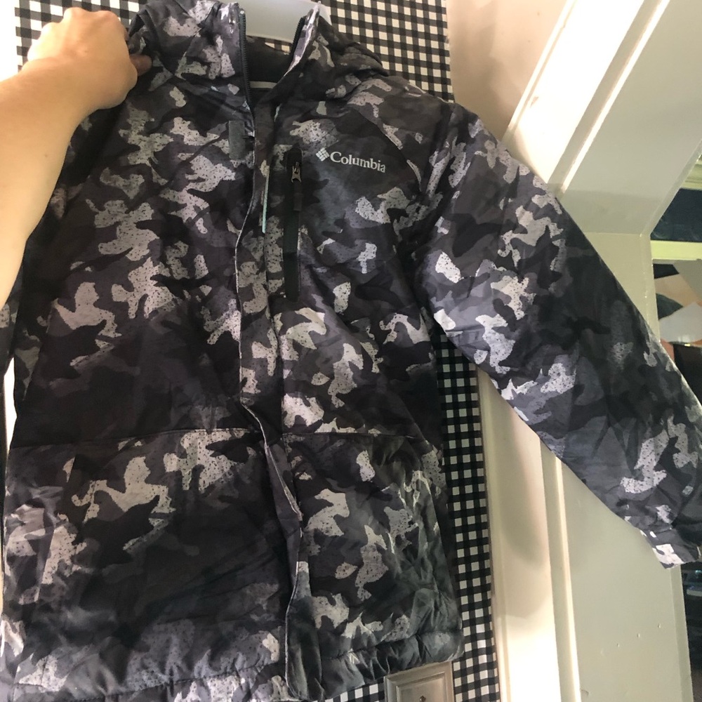Columbia Youth 8 camo winter coat